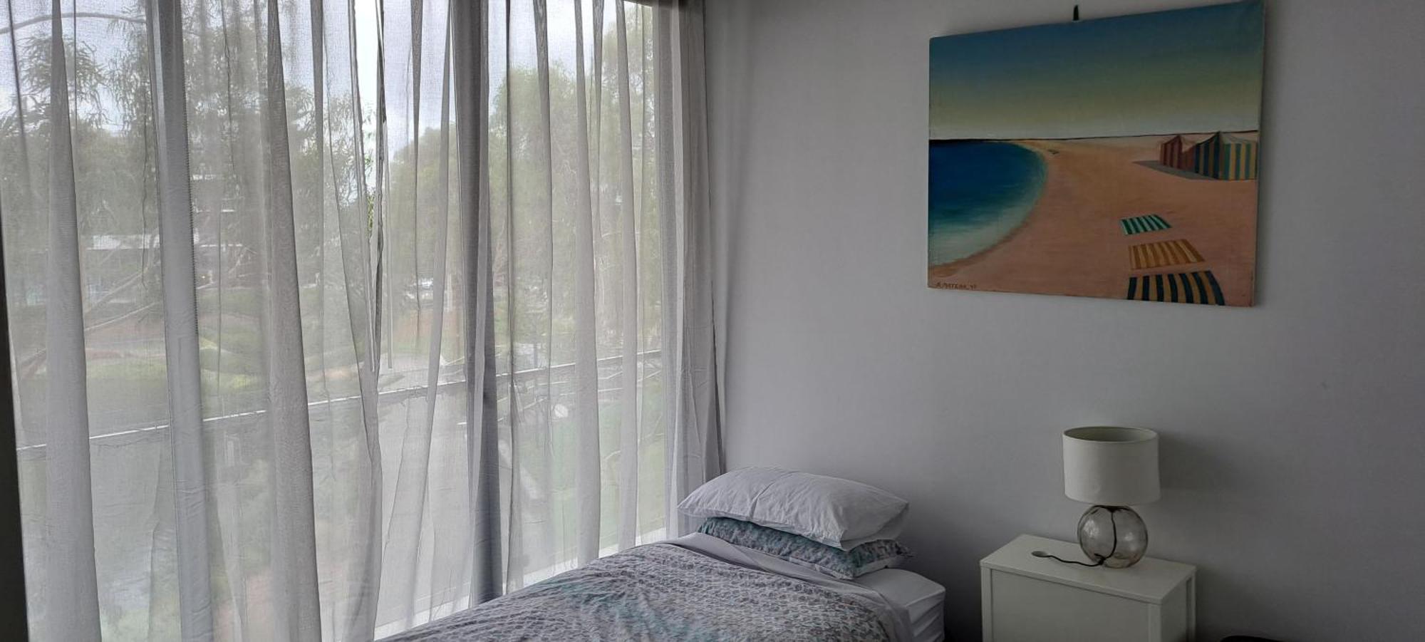 Marina View Apartment On The Maribyrnong River, Melbourne Luaran gambar