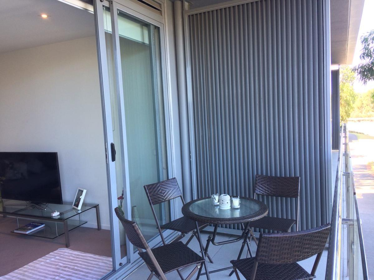 Marina View Apartment On The Maribyrnong River, Melbourne Luaran gambar