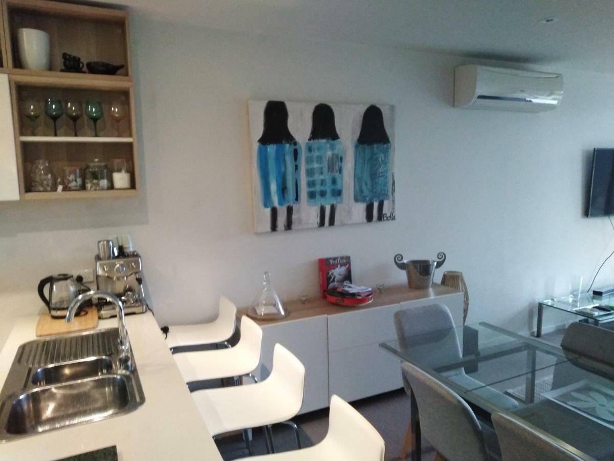 Marina View Apartment On The Maribyrnong River, Melbourne Luaran gambar